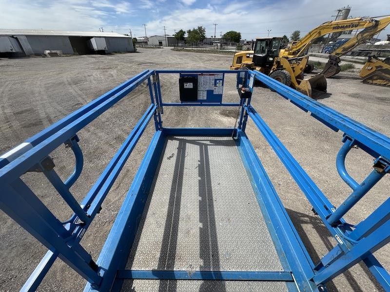 2017 Genie GS-4069DC Rough Terrain Scissor Lift - Image 12