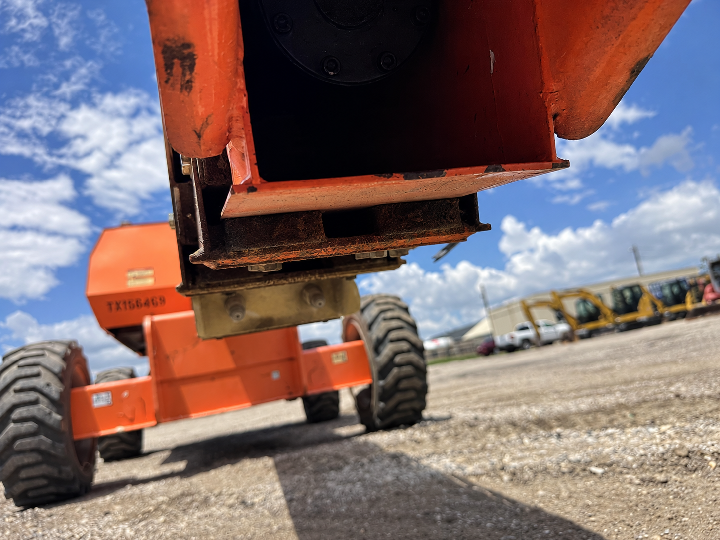 2017 JLG 600S 2WD Boom Lift - Image 5