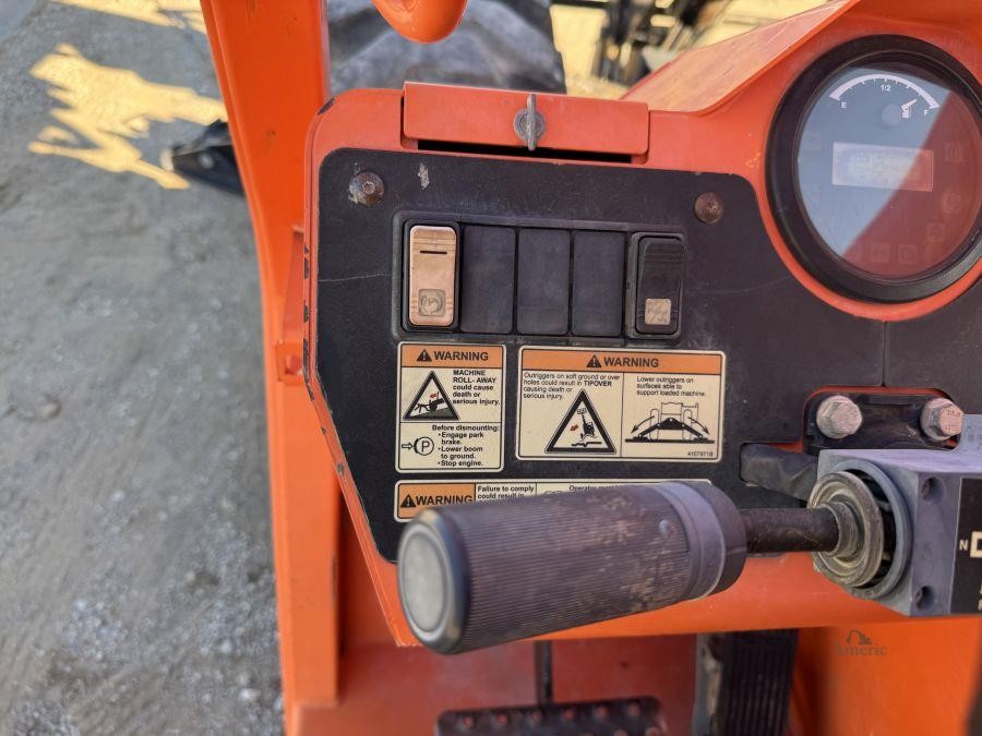 2017 Skytrak 10054 Telehandler - Image 12