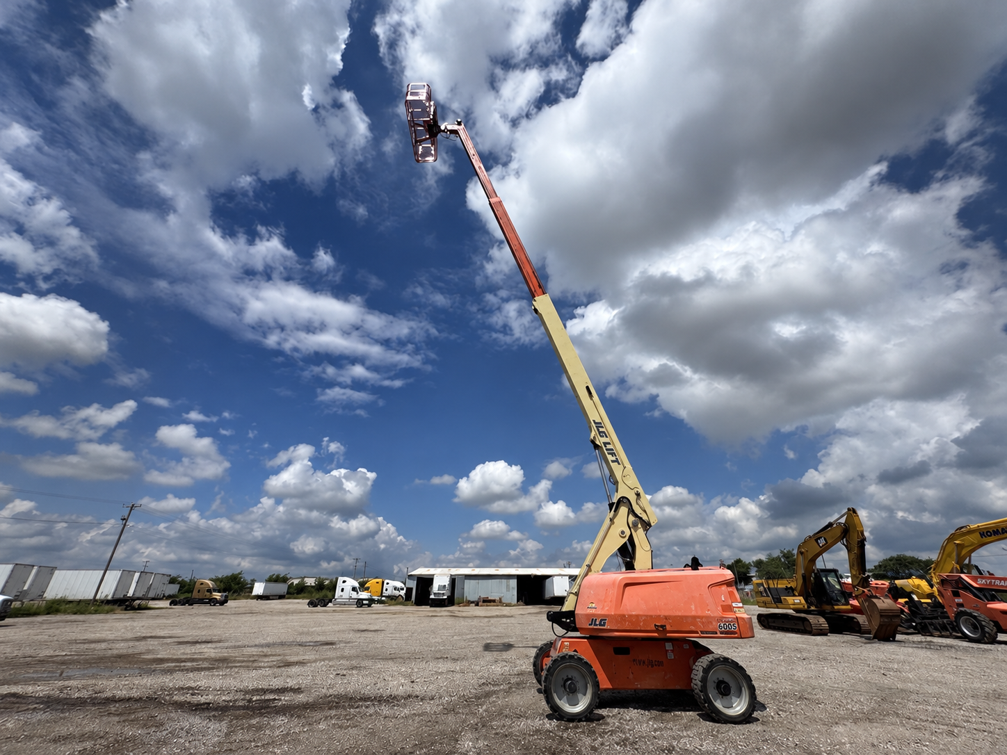 2018 JLG 600S 2WD Boom Lift - Image 3