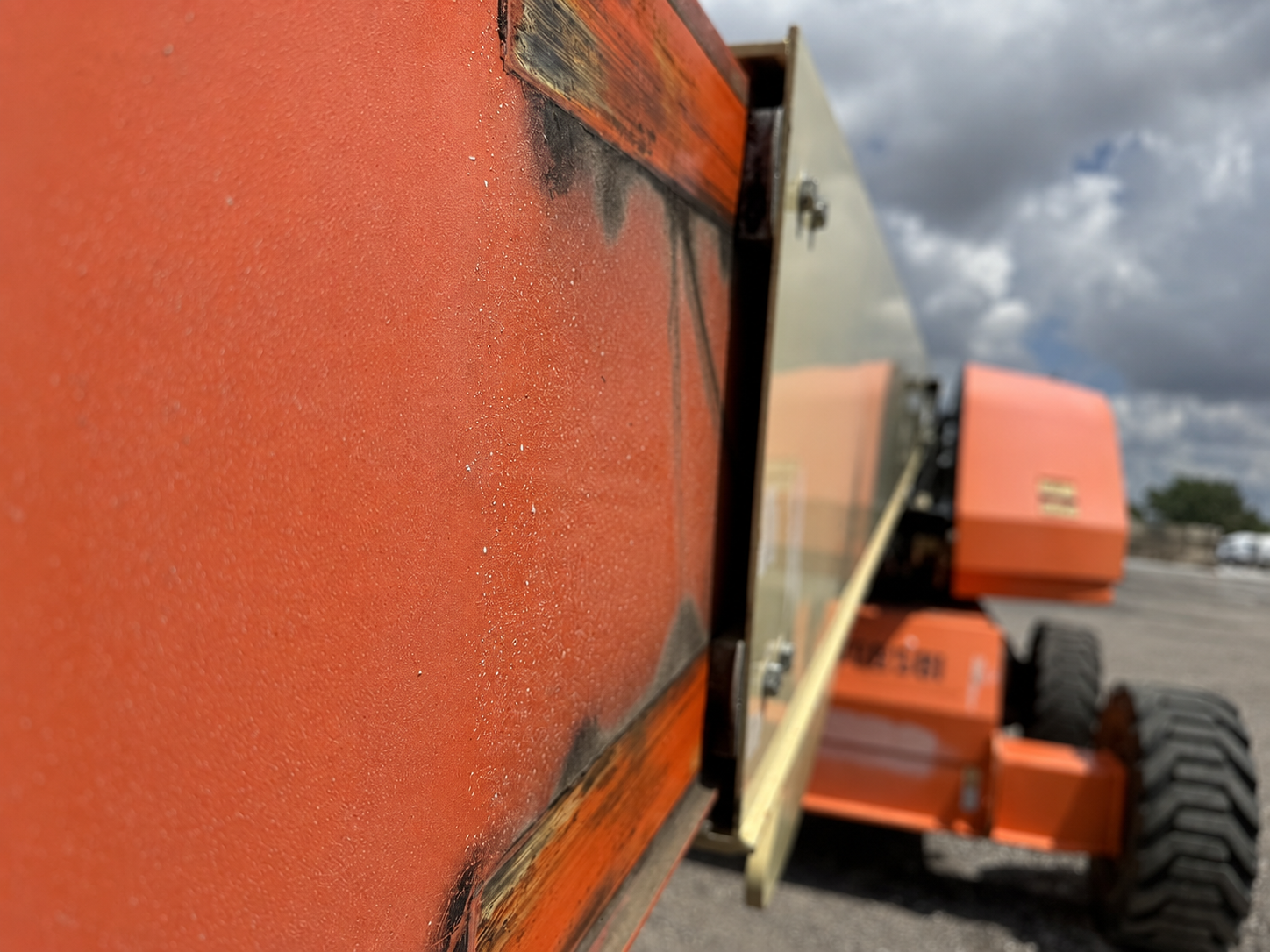 2018 JLG 600S 2WD Boom Lift - Image 8
