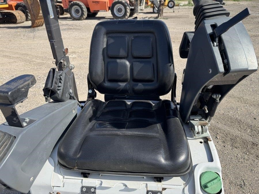 2022 Bobcat E10 Mini Excavator - Image 33