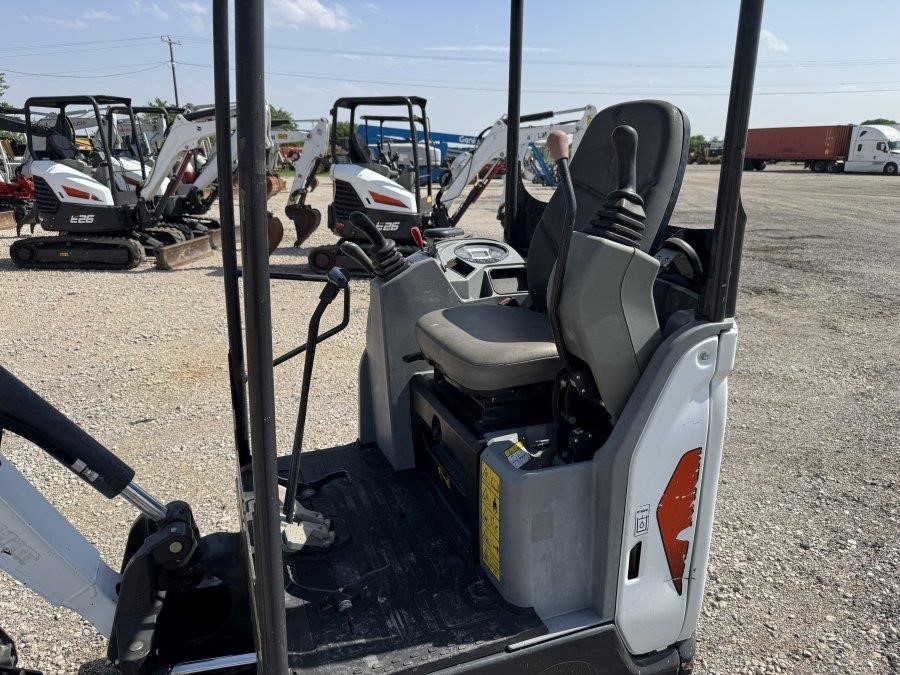 2021Bobcat E20 Mini Excavator - Image 26