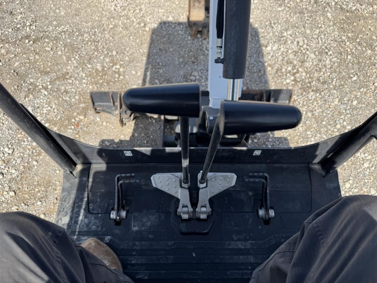 2021Bobcat E20 Mini Excavator - Image 29