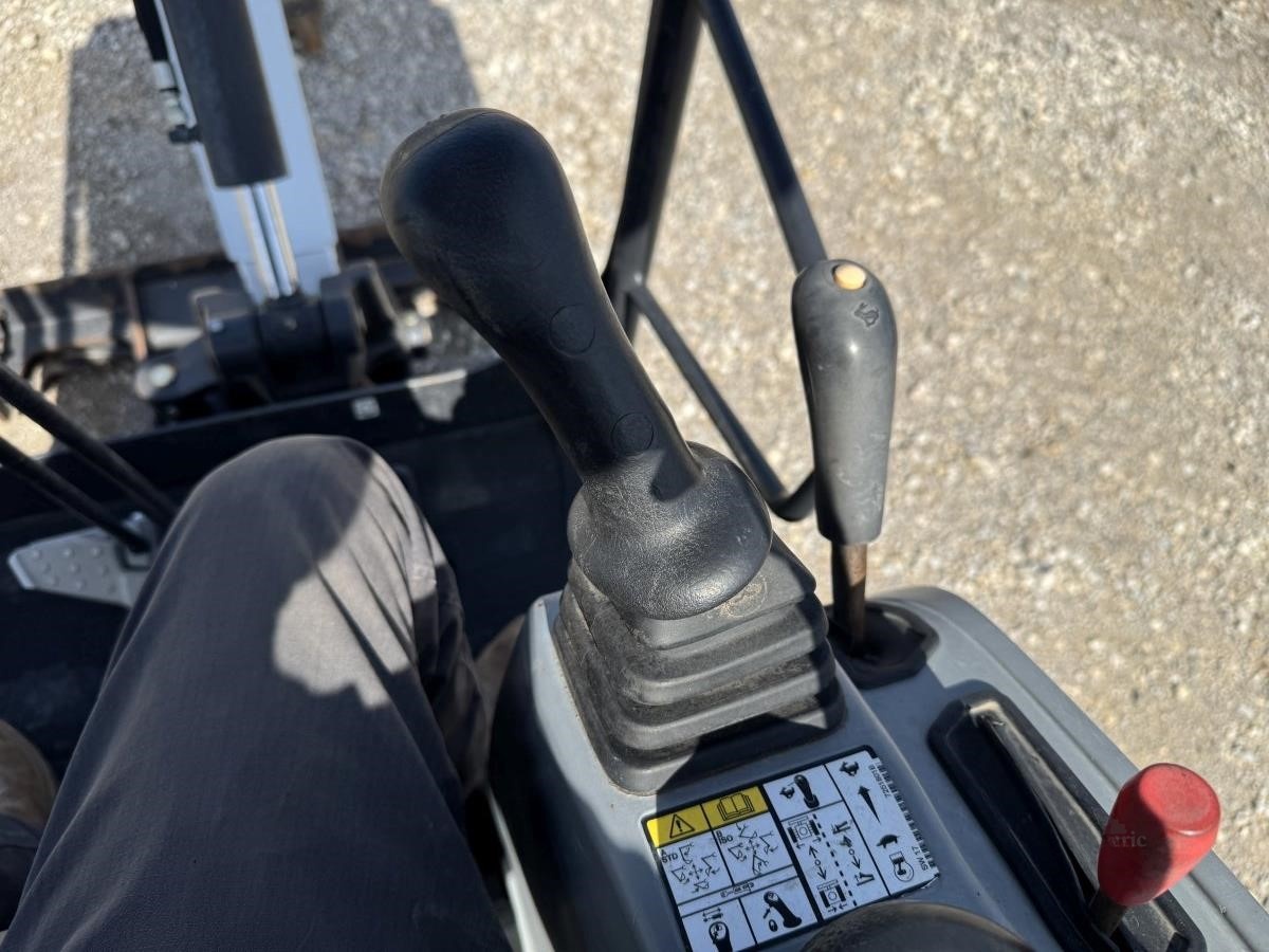 2021Bobcat E20 Mini Excavator - Image 30