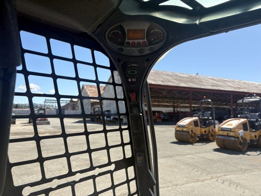 2019 Bobcat T770 Compact Track Loader - Image 23