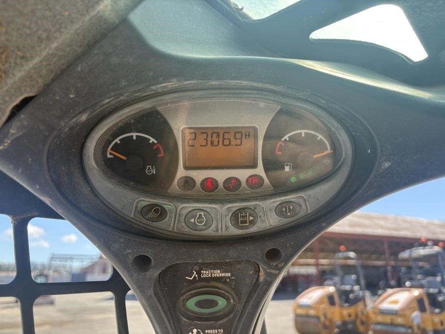 2019 Bobcat T770 Compact Track Loader - Image 24