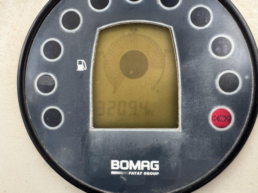 2012 BOMAG BW213PDH-40 Padfoot Compactor - Image 40