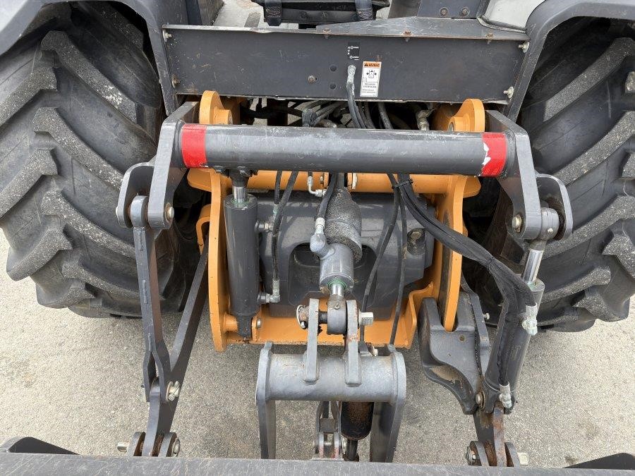 2021 Case 570N EP Skip Loader - Image 23