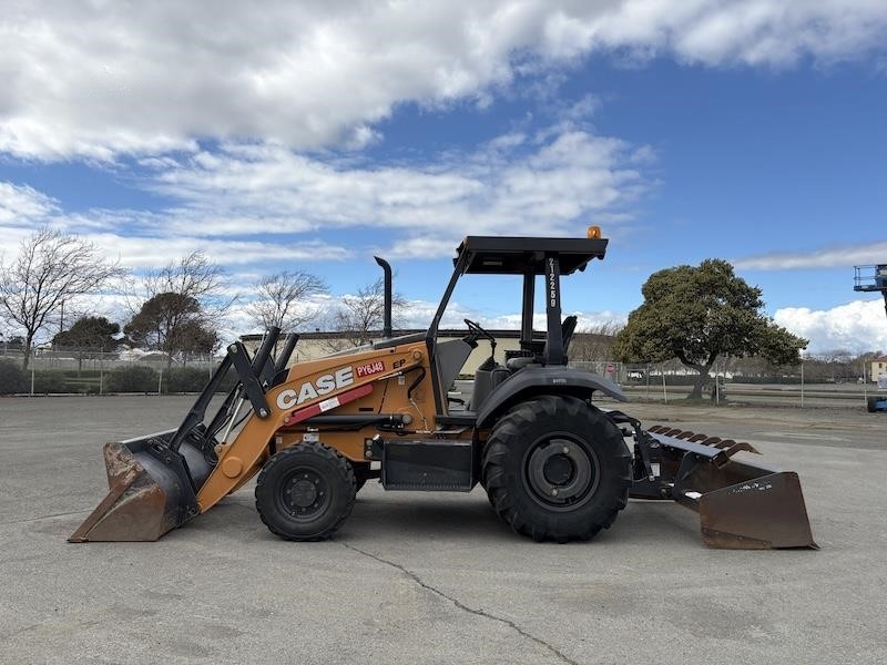 2021 Case 570N EP Skip Loader - Image 2