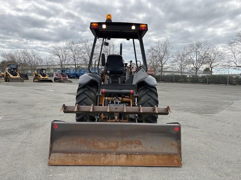 2021 Case 570N EP Skip Loader - Image 4