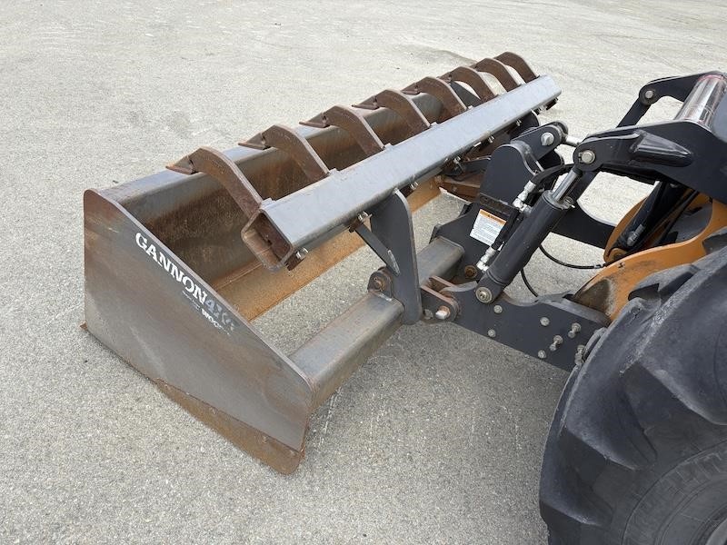 2021 Case 570N EP Skip Loader - Image 14