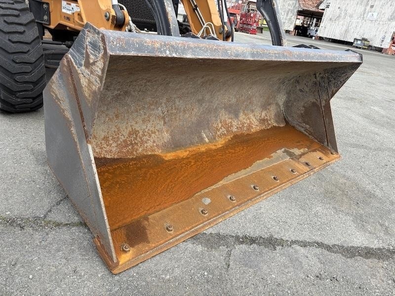 2021 Case 570N EP Skip Loader - Image 20