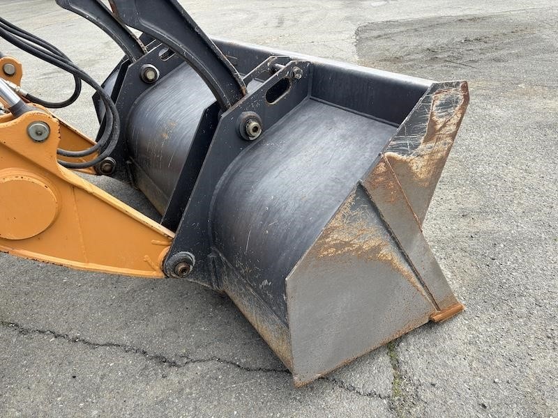2021 Case 570N EP Skip Loader - Image 21