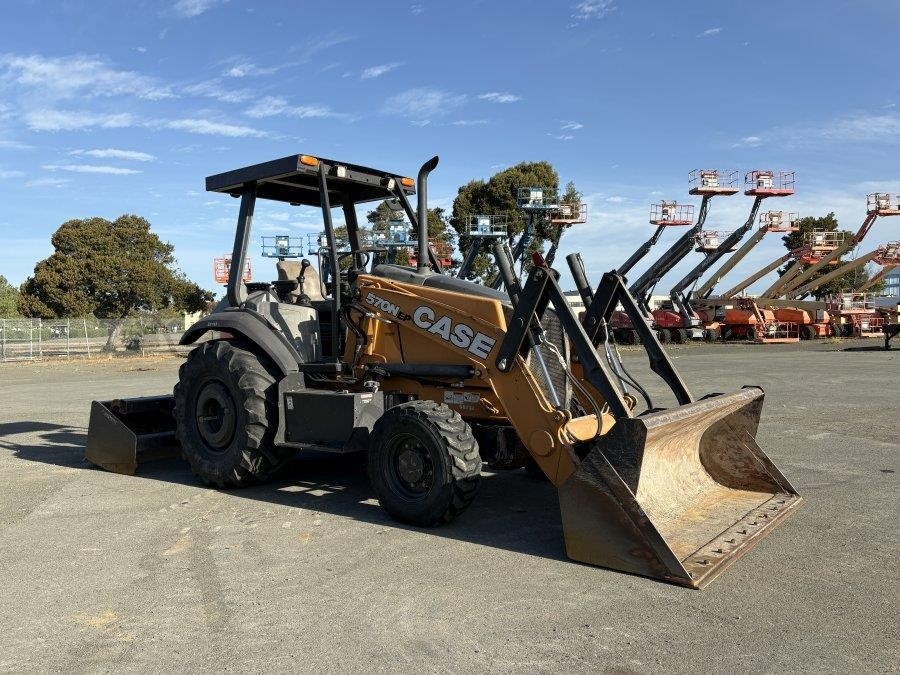 2020 Case 570N EP Skip Loader - Image 7