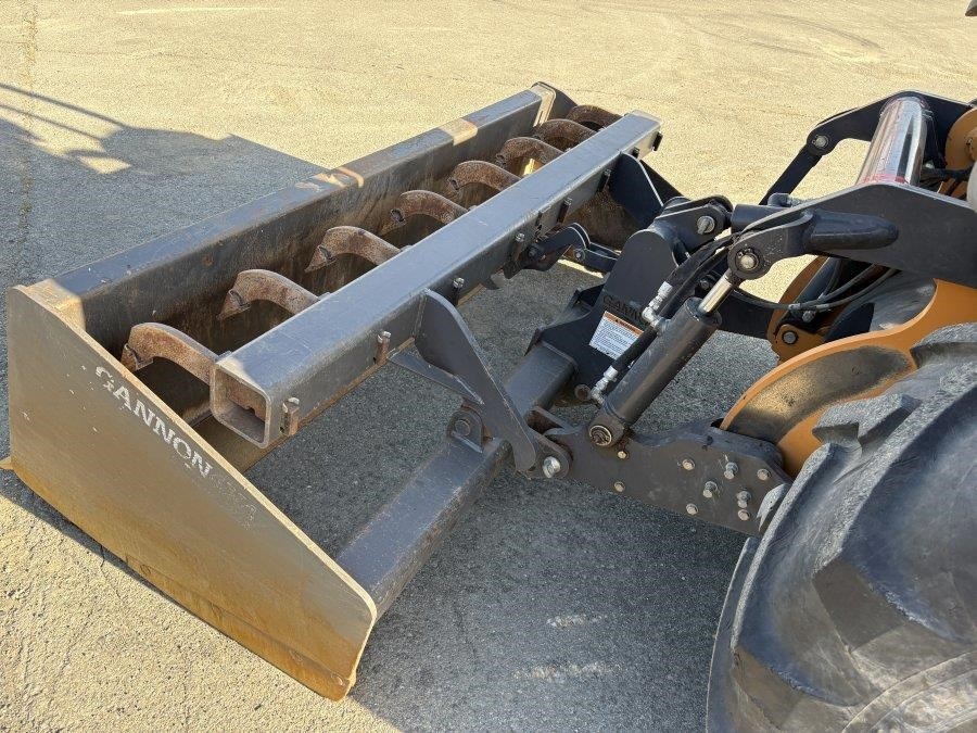 2020 Case 570N EP Skip Loader - Image 16