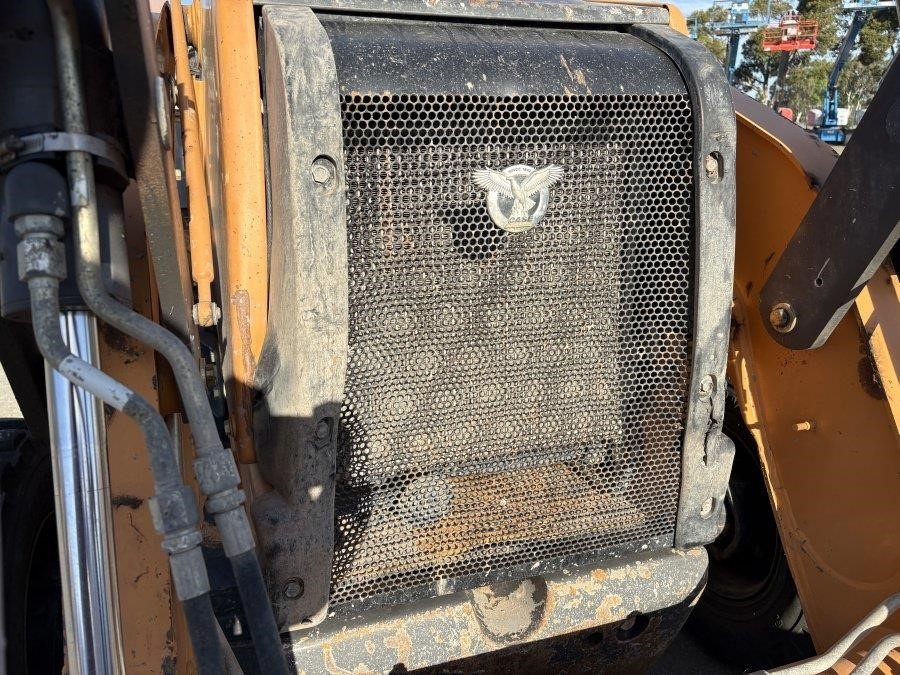 2020 Case 570N EP Skip Loader - Image 26
