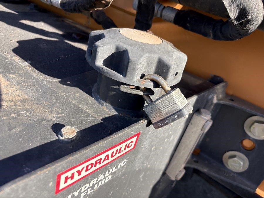 2020 Case 570N EP Skip Loader - Image 27