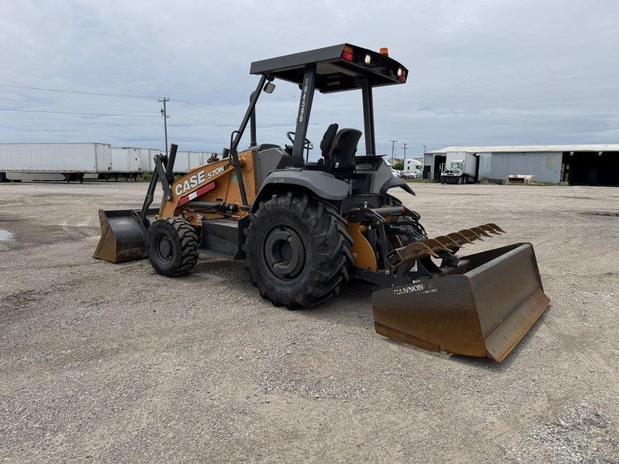 2020 Case 570N EP Skip Loader - Image 3