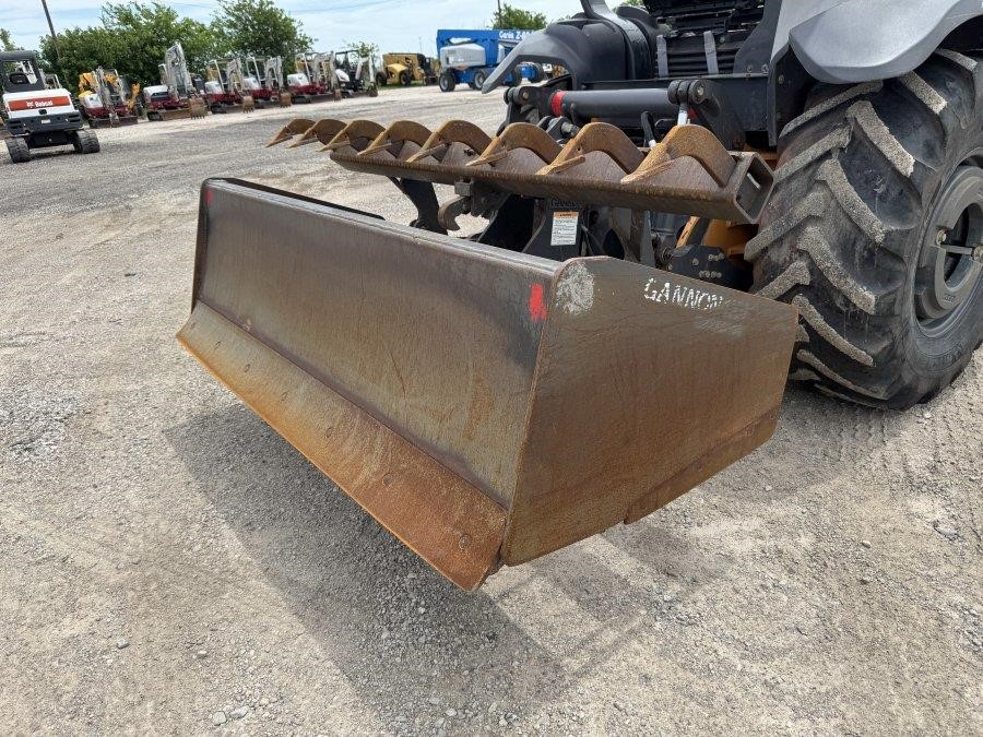 2020 Case 570N EP Skip Loader - Image 18