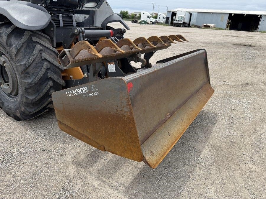 2020 Case 570N EP Skip Loader - Image 20