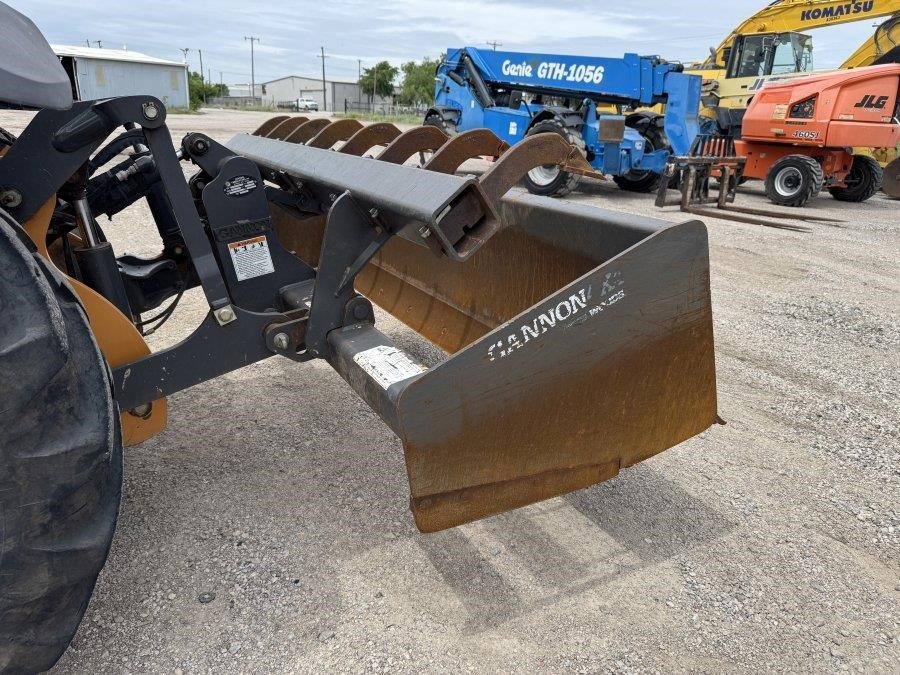 2020 Case 570N EP Skip Loader - Image 21