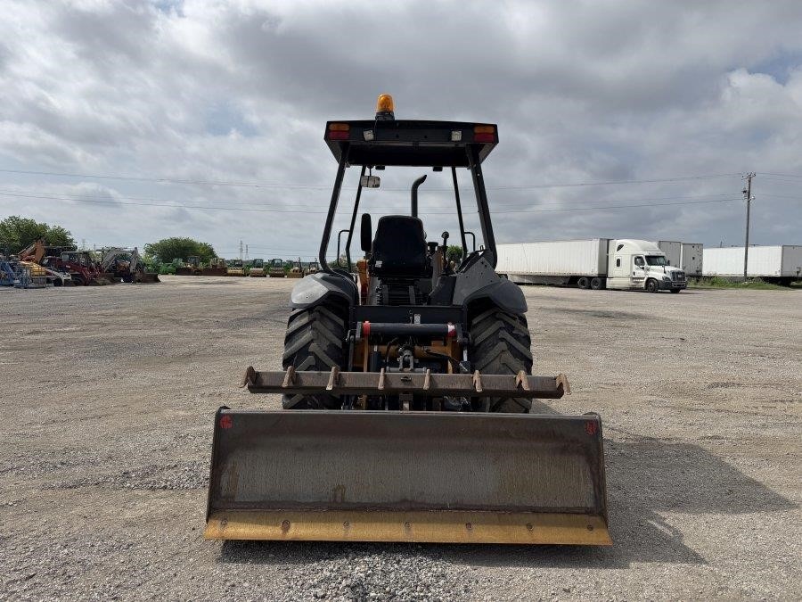 2020 Case 570N EP Skip Loader - Image 4