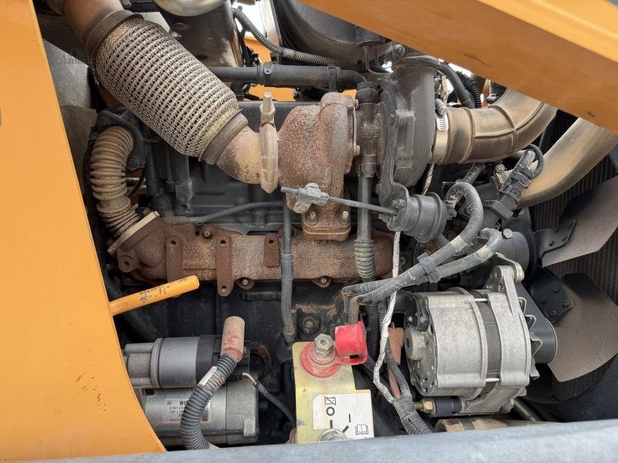 2020 Case 570N EP Skip Loader - Image 34