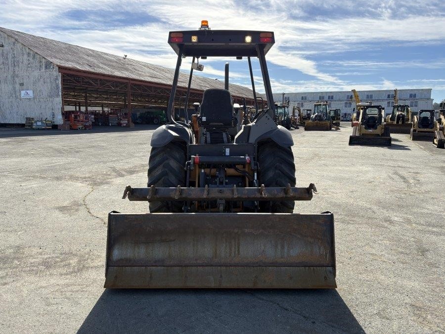 2020 Case 570N EP Skip Loader - Image 4