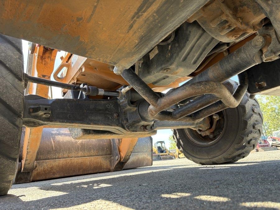 2020 Case 570N EP Skip Loader - Image 15