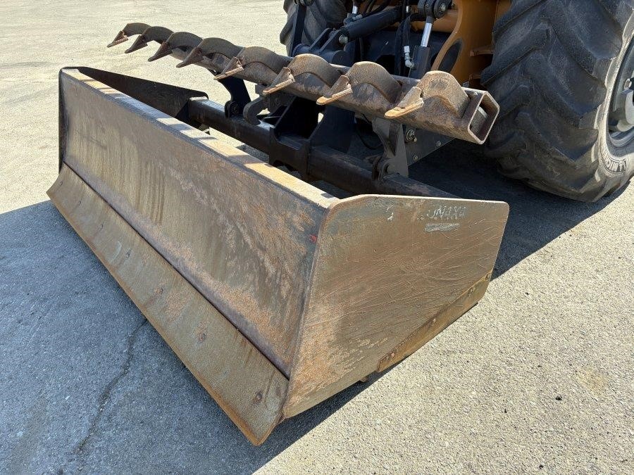 2020 Case 570N EP Skip Loader - Image 22