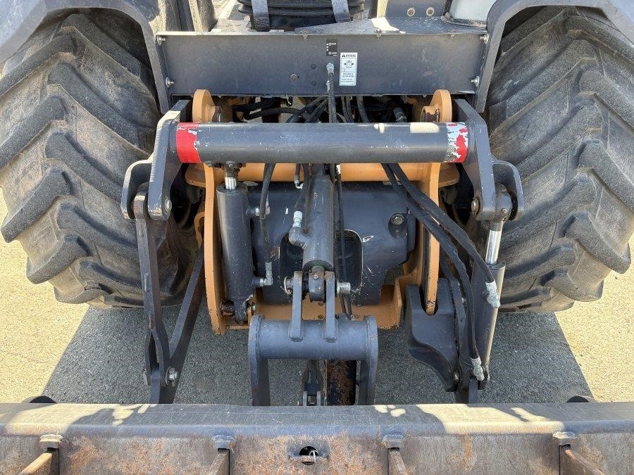 2020 Case 570N EP Skip Loader - Image 27