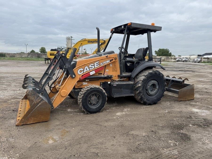 2020 Case 570N EP Skip Loader