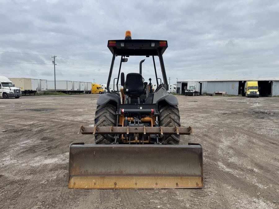 2020 Case 570N EP Skip Loader - Image 4