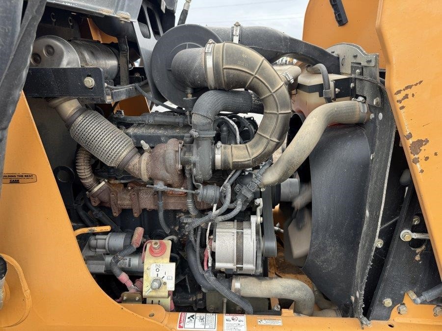 2020 Case 570N EP Skip Loader - Image 35