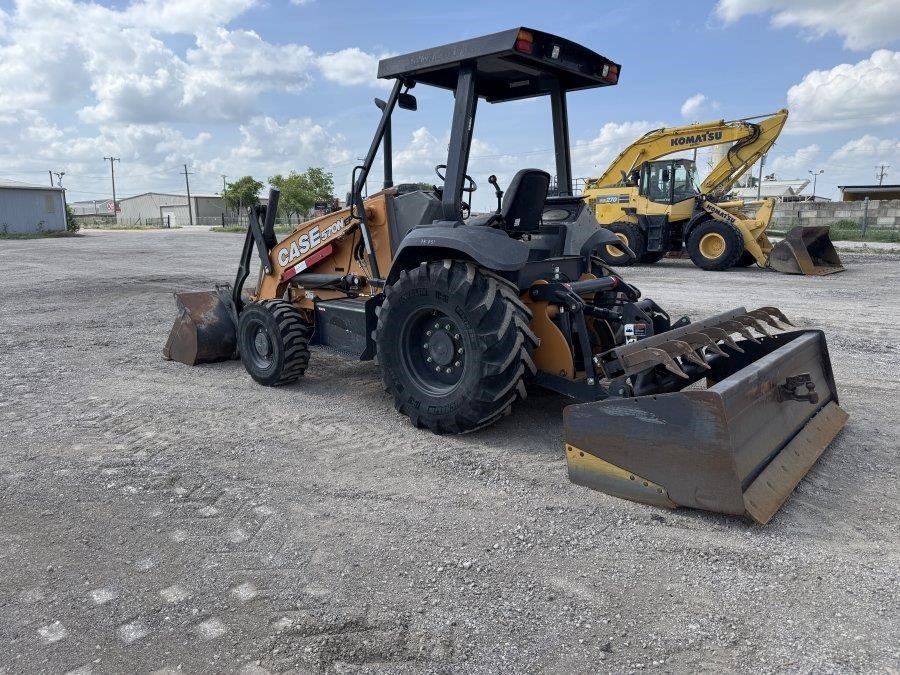 2019 Case 570N EP Skip Loader - Image 3