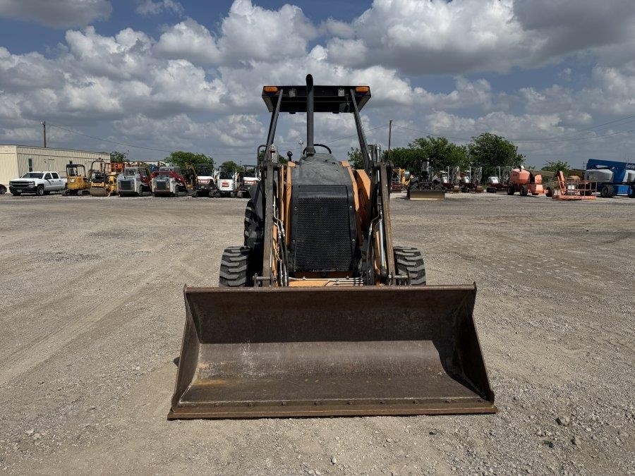 2019 Case 570N EP Skip Loader - Image 8