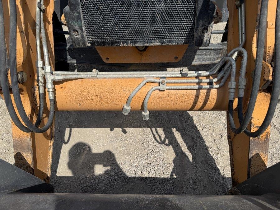 2019 Case 570N EP Skip Loader - Image 22