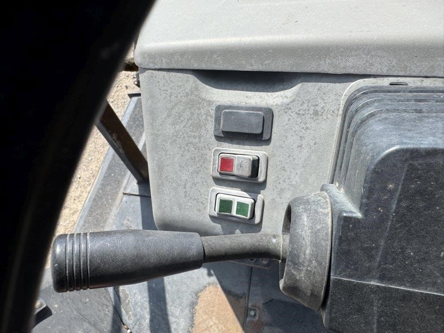 2019 Case 570N EP Skip Loader - Image 30
