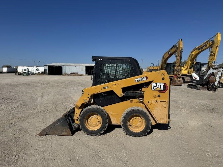 2024 Caterpillar 226D3 Compact Wheel Loader - Image 2