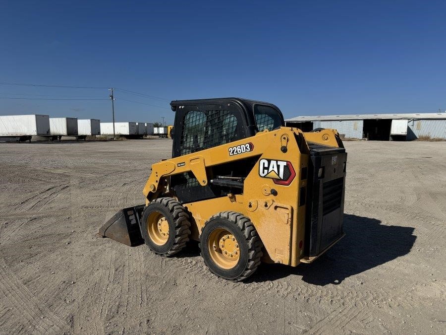 2024 Caterpillar 226D3 Compact Wheel Loader - Image 3