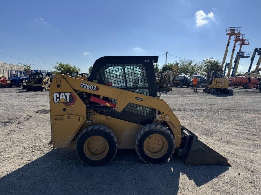 2024 Caterpillar 226D3 Compact Wheel Loader - Image 6
