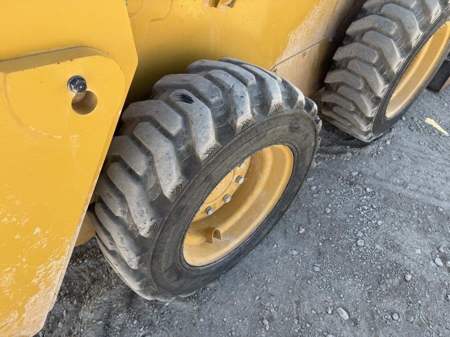 2024 Caterpillar 226D3 Compact Wheel Loader - Image 13