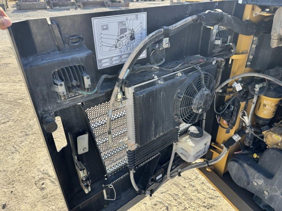 2024 Caterpillar 226D3 Compact Wheel Loader - Image 18