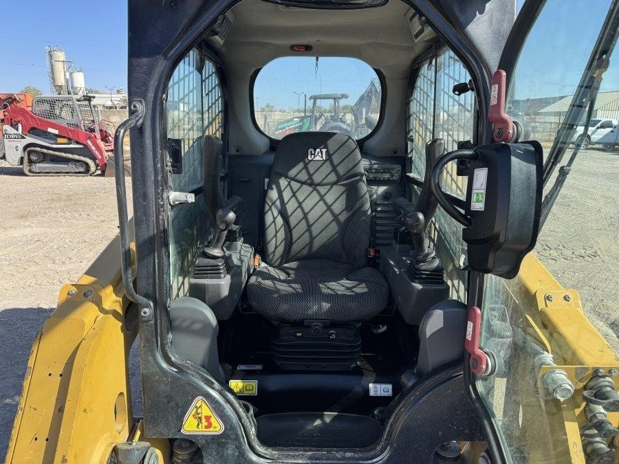 2024 Caterpillar 226D3 Compact Wheel Loader - Image 21