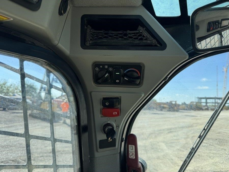 2024 Caterpillar 226D3 Compact Wheel Loader - Image 26