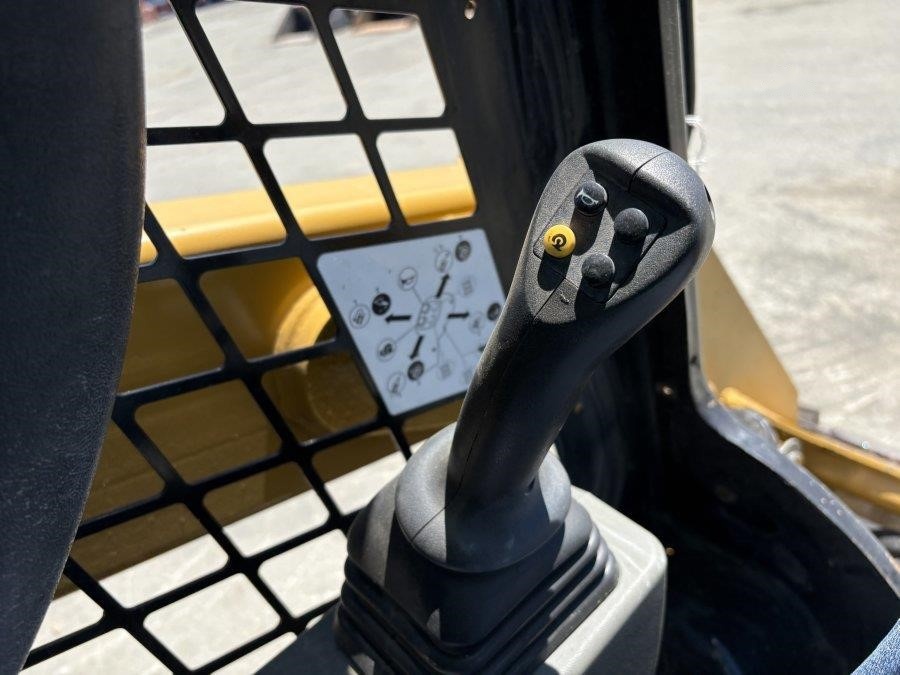 2020 Caterpillar 226D3 Skid Steer loader - Image 25