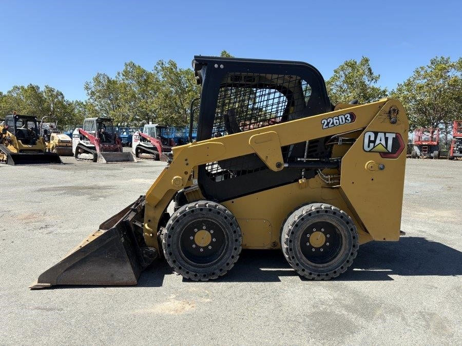2020 Caterpillar 226D3 Skid Steer Loader - Image 2