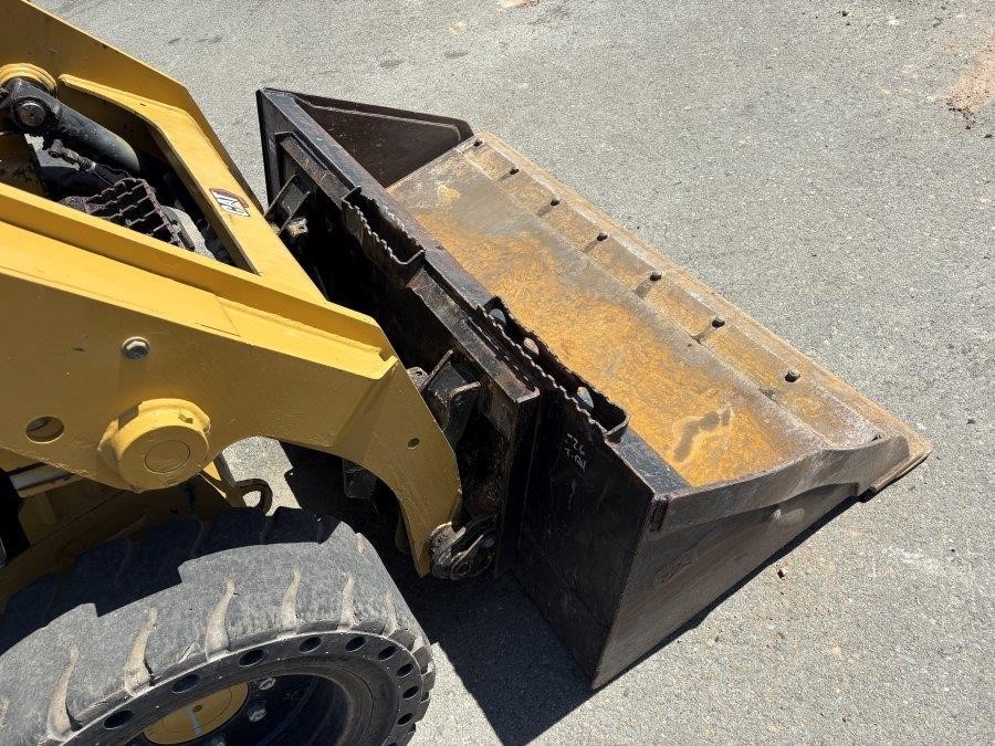 2020 Caterpillar 226D3 Skid Steer Loader - Image 18
