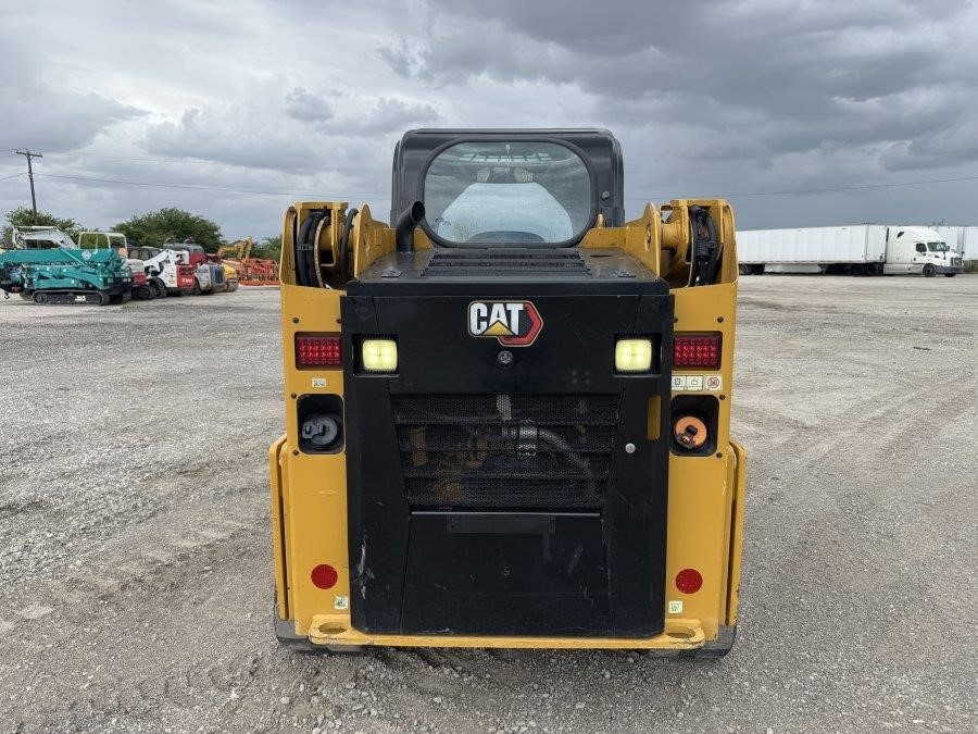 2023 Caterpillar 239D3 Compact Track Loader - Image 4